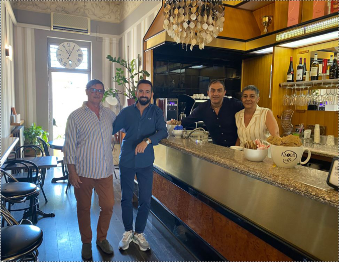 Rozzano impresa storica Caffè da Ambroeus foto con presidente Associazione